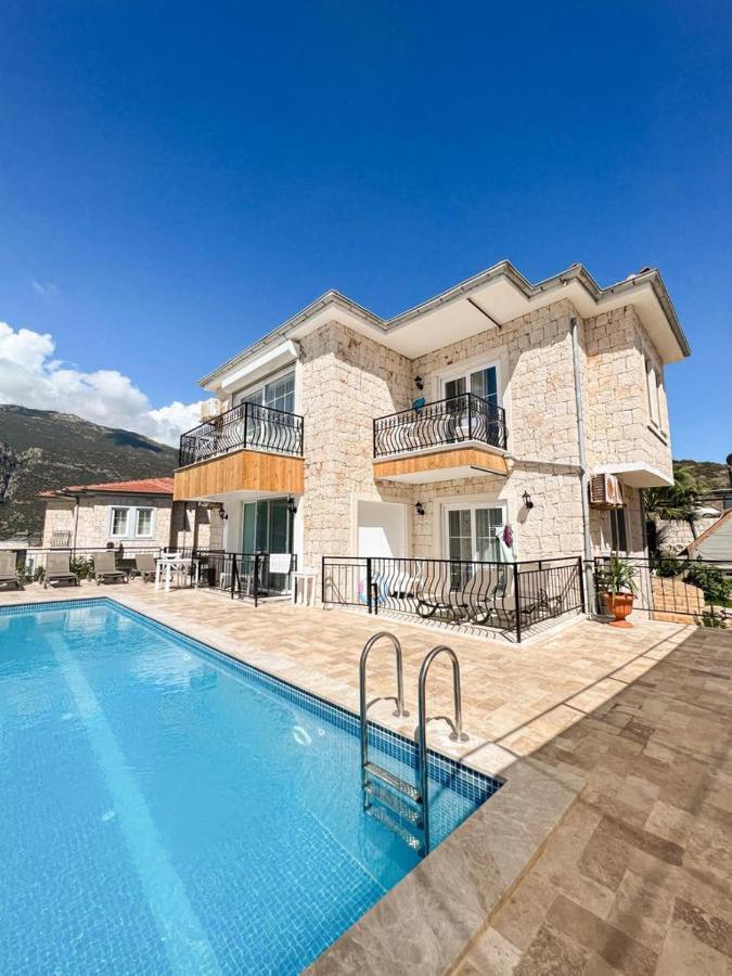 Ostello Sole'N Blu Kaş Esterno foto