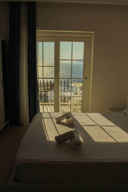 Ostello Sole'N Blu Kaş Esterno foto
